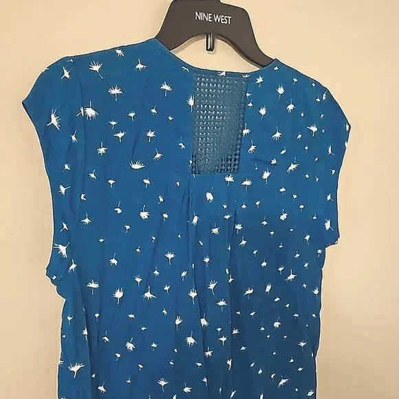 NWT Daniel Rainn Sleeveless Tank Blouse Cutout Detail Sz Petite Small - Picture 6 of 10